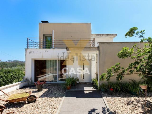 Casa venda em Ourém, Santarém