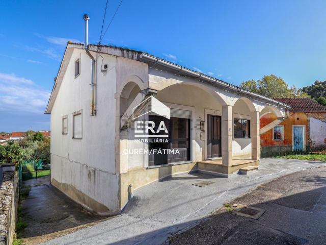 Casa venda em Ourém, Santarém