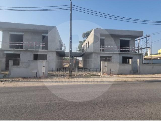 Casa venda em Azeitão (São Lourenço e São Simão), Setúbal