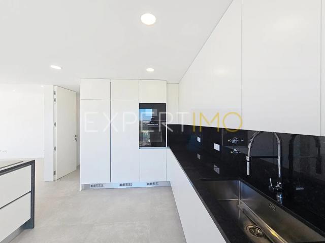 Casa venda em Cortaventos, Portimão