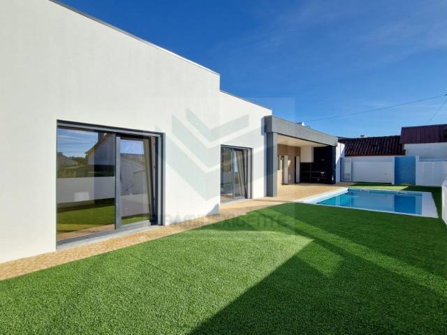 Casa venda em Azeitão (São Lourenço e São Simão), Setúbal