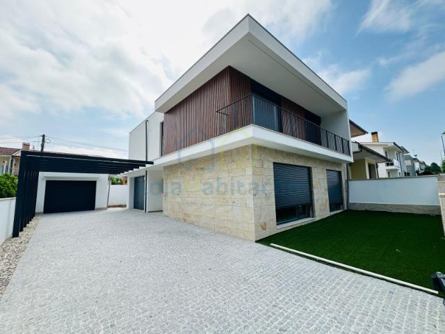 Casa venda em Palmeira, Braga