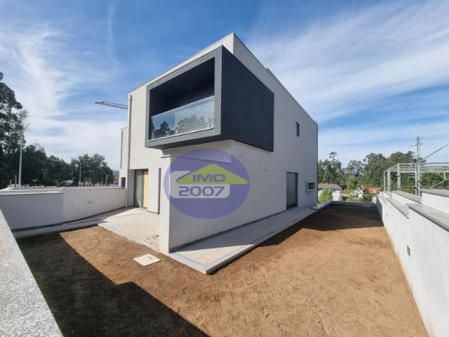 Casa venda em Mirêlo, Santa Maria Da Feira