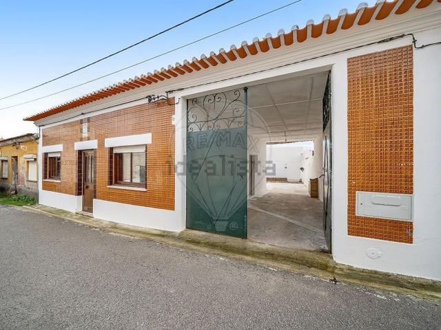 Casa venda em Oliveira Do Bairro, Aveiro