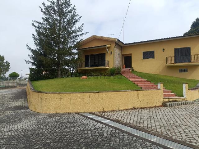 Casa venda em Oliveira Do Bairro, Aveiro