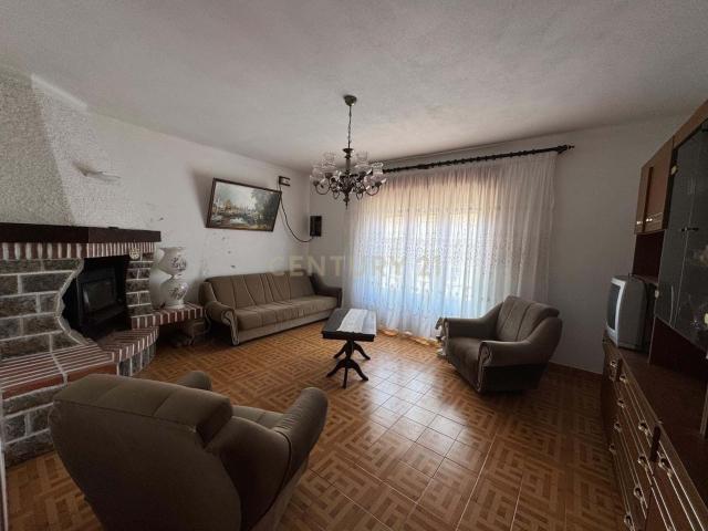 Casa venda em Olho Marinho, Óbidos