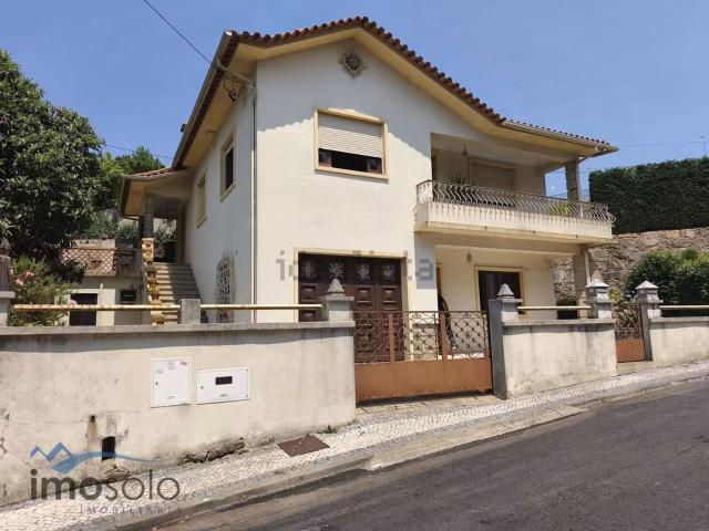Casa venda em Oliveira de Azeméis, Santiago de Riba-Ul, Ul, Macinhata da Seixa e Madail, Oliveira de Azeméis