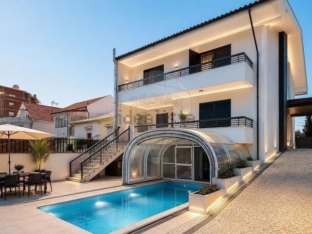 Casa venda em Oliveira do Douro, Vila Nova De Gaia