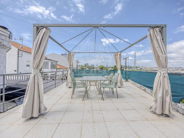 Casa venda em Oliveira do Douro, Vila Nova De Gaia
