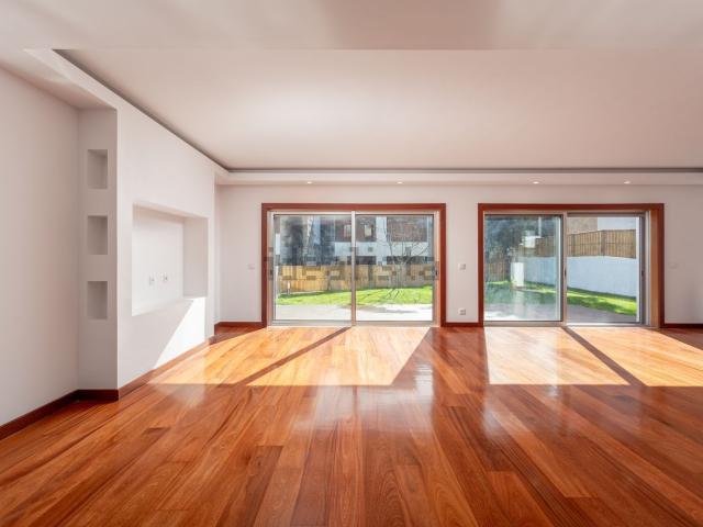 Casa venda em Oliveira do Douro, Vila Nova De Gaia