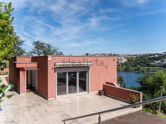 Casa venda em Oliveira do Douro, Vila Nova de Gaia