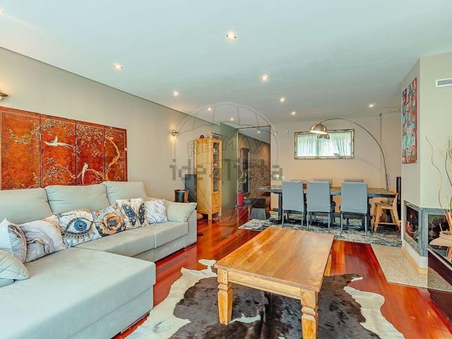 Casa venda em Oliveira do Douro, Vila Nova De Gaia