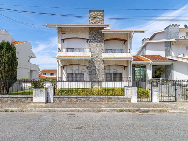 Casa venda em Oliveira do Douro, Vila Nova De Gaia