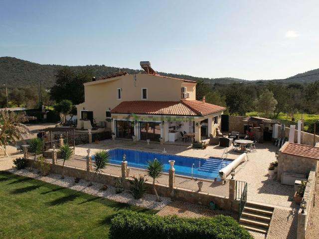Casa venda em Almeijoafras, Albufeira