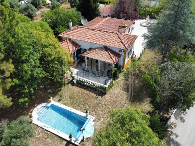 Casa venda em Curvaceiras Grandes, Tomar