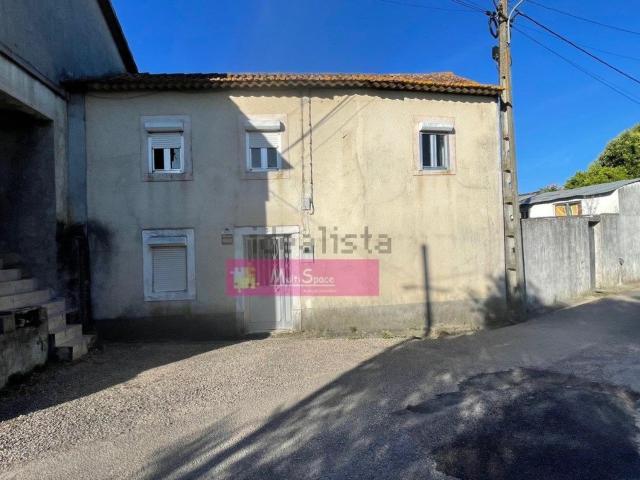 Casa venda em Curvaceiras Pequenas, Tomar