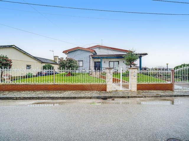 Casa venda em Oliveira Do Bairro, Aveiro