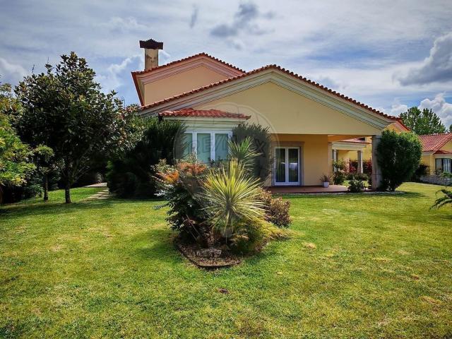 Casa venda em Oliveira Do Bairro, Aveiro