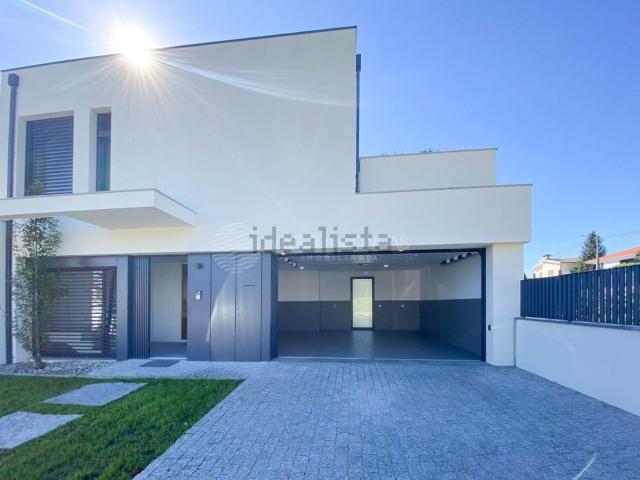 Casa venda em Palmeira, Braga