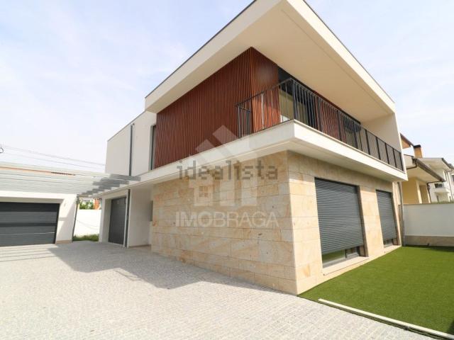 Casa venda em Palmeira, Braga