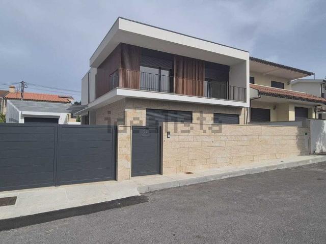Casa venda em Palmeira, Braga