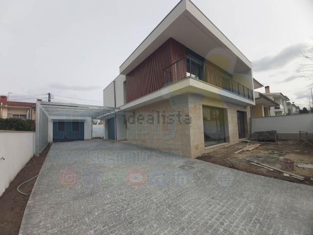 Casa venda em Palmeira, Braga