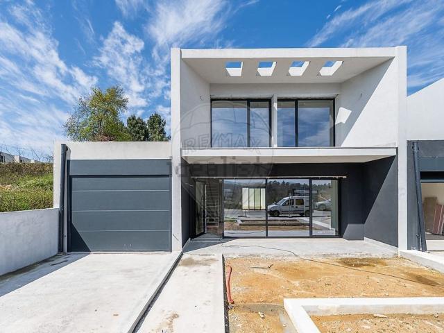Casa venda em Palmeira, Braga