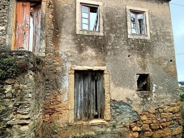 Casa venda em Coimbrã, Almalaguês