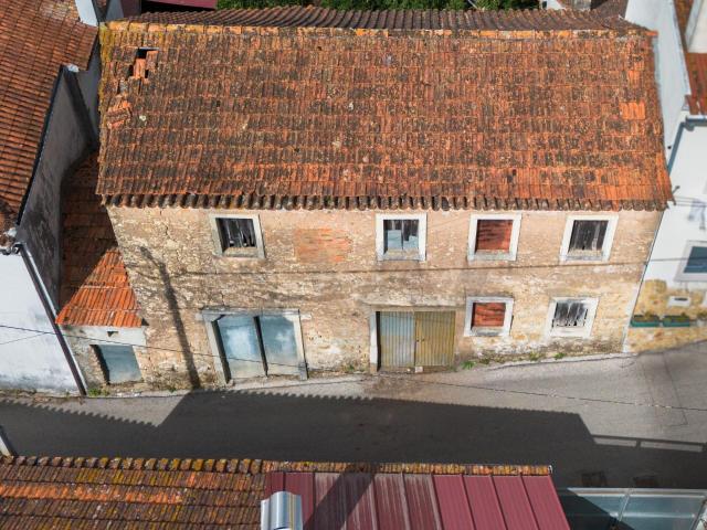 Casa venda em Coimbrã, Botão