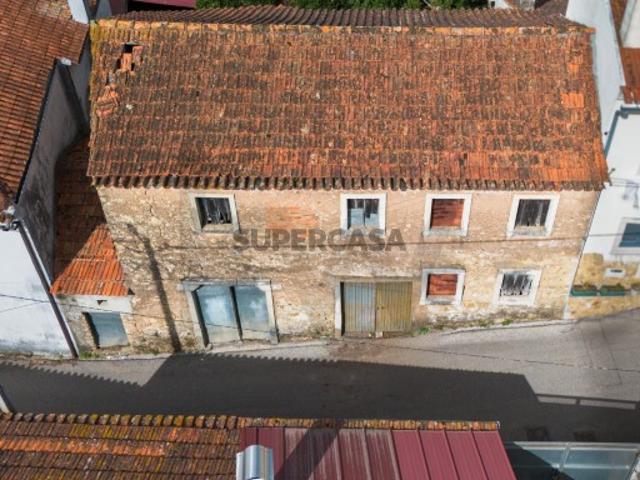 Casa venda em Coimbrã, Botão