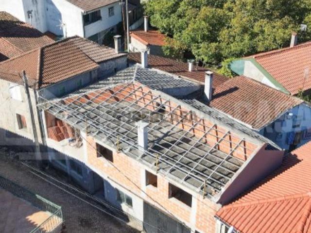 Casa venda em Penalva Do Castelo, Viseu
