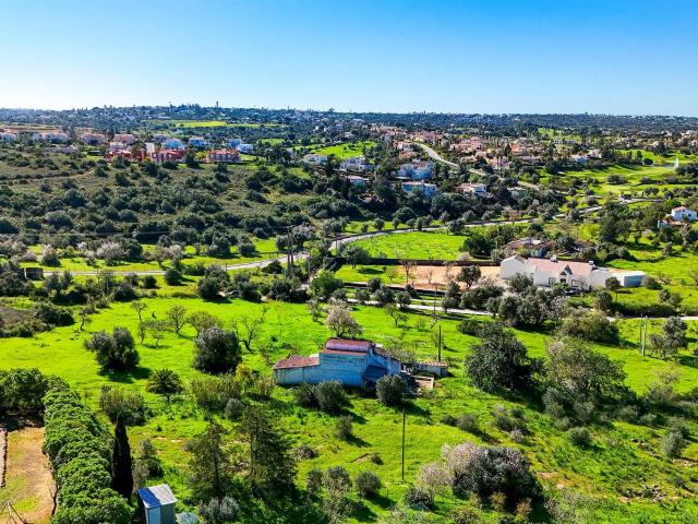 Vivenda venda em Estômbar, Faro