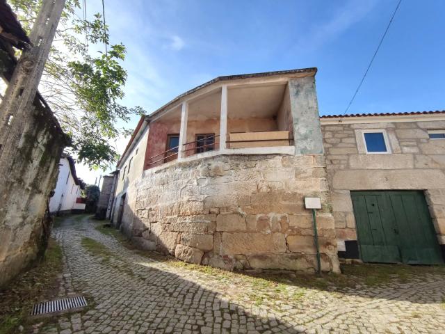 Casa venda em Santa Cruz/Trindade e Sanjurge, Chaves