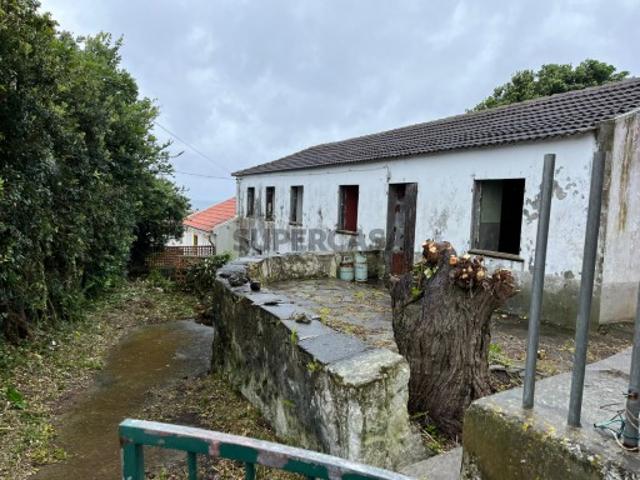 Casa venda em São Bartolomeu, Angra Do Heroísmo
