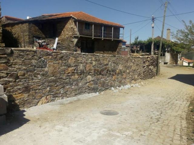 Casa venda em Edroso, Bragança