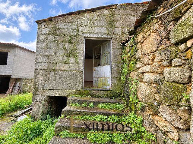 Casa venda em Alheira e Igreja Nova, Arcozelo