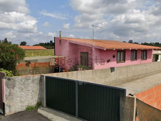 Casa venda em Canedo de Além, Estarreja