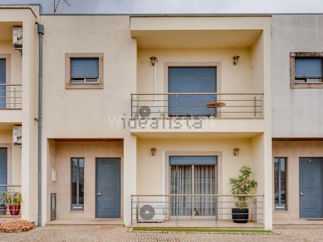 Moradia venda em Paredes, Bitarães