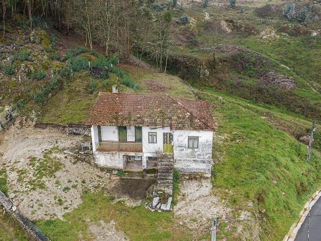 Casa venda em Adegoiva, Fafe
