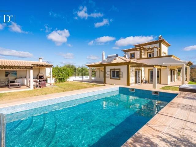 Casa venda em Pechão, Olhão