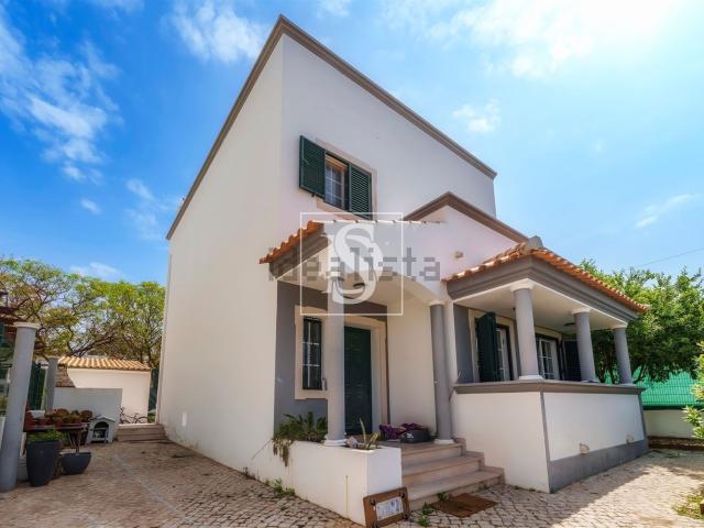 Casa venda em Urbanização Calé, Olhão