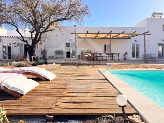 Casa venda em Igreja, Pechão