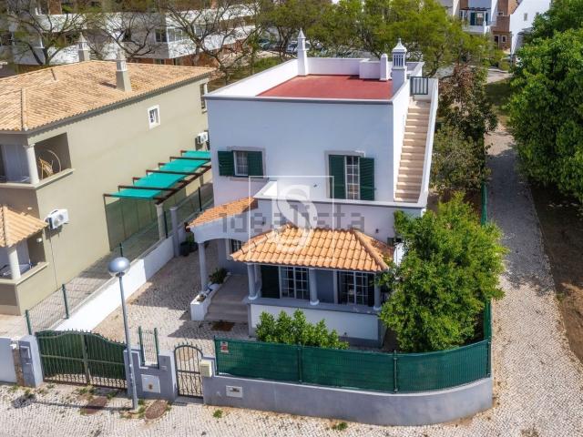 Casa venda em Belmonte Cima, Olhão