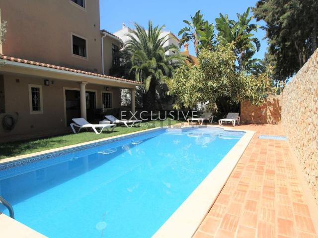 Casa venda em Bairro Chesgal, Lagos