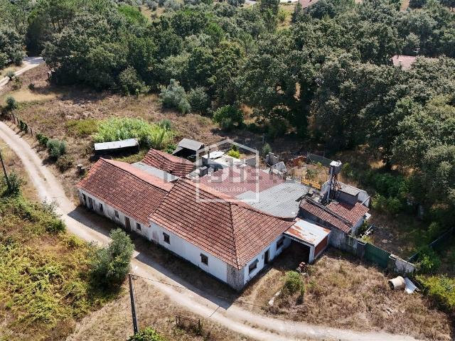Casa venda em Porto De Mós, Leiria