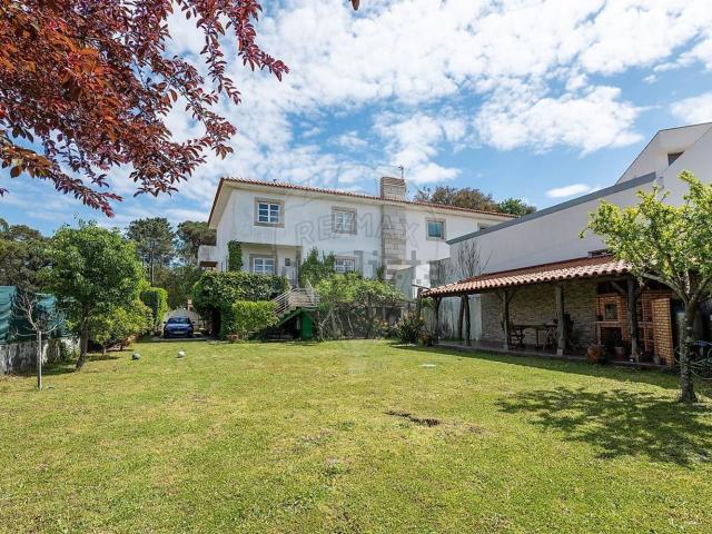 Casa venda em Santiago de Subarrifana, Marecos