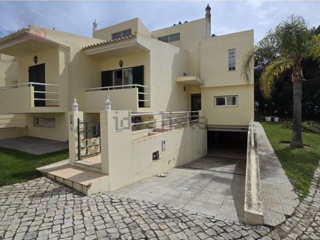 Moradia alugar em Quarteira, Vilamoura