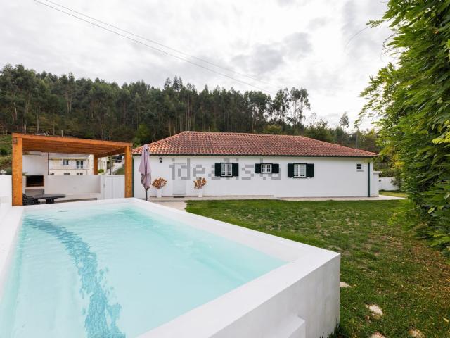 Casa venda em Parada Do Bouro, Braga