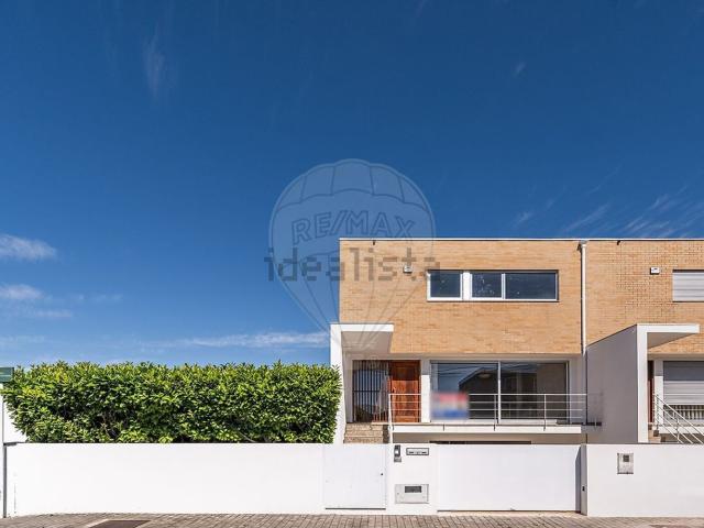 Casa venda em Corvite, Guimarães