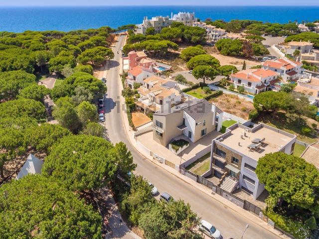 Casa venda em Albufeira e Olhos de Água, Albufeira